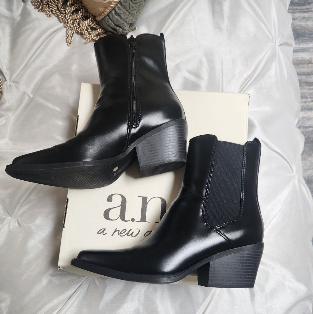 NWOT A.N.A. Ana Reba Women's Black Ankle Boots
